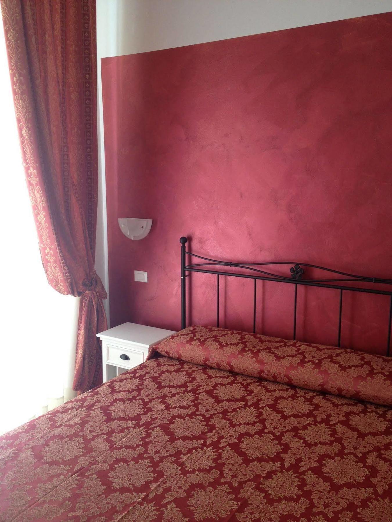 Alangia Inn Roma Ngoại thất bức ảnh